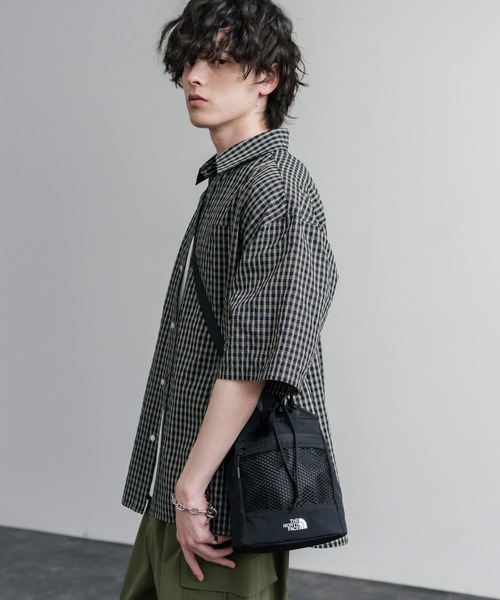 THE NORTH FACE(ザノースフェイス)の「日本未展開モデル THE NORTH FACE ザ・ノースフェイス WHITE LABEL ホワイトレーベル LINDEN MESH BUCKET BAG MINI 2WAYバケットショルダーバッグ/ハンドバッグ(ショルダーバッグ・メンズ・クリーム/ライトピンク/ブラック/ライトブルー・FREE)」の7枚目の写真