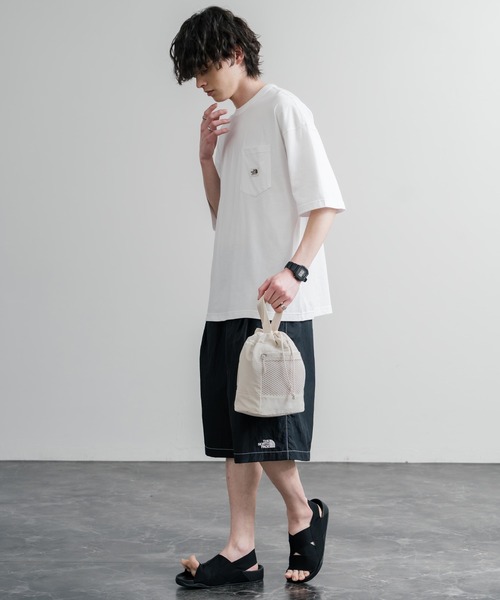 THE NORTH FACE(ザノースフェイス)の「日本未展開モデル THE NORTH FACE ザ・ノースフェイス WHITE LABEL ホワイトレーベル LINDEN MESH BUCKET BAG MINI 2WAYバケットショルダーバッグ/ハンドバッグ(ショルダーバッグ・メンズ・クリーム/ライトピンク/ブラック/ライトブルー・FREE)」の15枚目の写真
