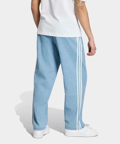 adidas（アディダス）の「デニム ファイヤーバード パンツ / アディダスオリジナルス adidas Originals（デニムパンツ・メンズ・ブルー・X-LARGE/MEDIUM/LARGE/3XL/XX-LARGE/X-SMALL/SMALL）」の2枚目の写真
