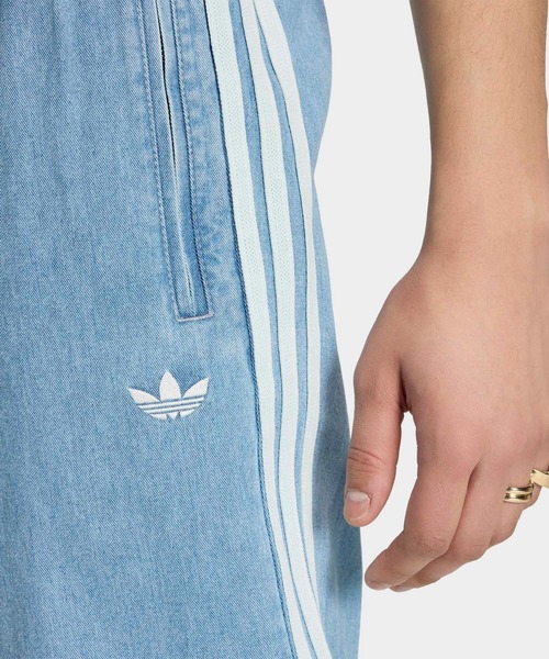 adidas（アディダス）の「デニム ファイヤーバード パンツ / アディダスオリジナルス adidas Originals（デニムパンツ・メンズ・ブルー・X-LARGE/MEDIUM/LARGE/3XL/XX-LARGE/X-SMALL/SMALL）」の3枚目の写真