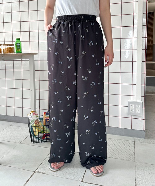 PILIT(ピリット)の「フラワー イージーパンツ(その他パンツ・レディース・ブラック/アイボリー・MEDIUM)」の7枚目の写真