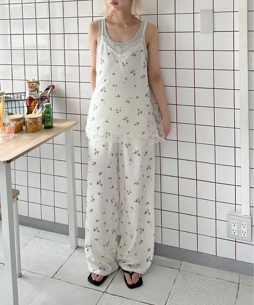 PILIT(ピリット)の「フラワー イージーパンツ(その他パンツ・レディース・ブラック/アイボリー・MEDIUM)」の14枚目の写真