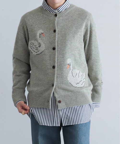 NOMBRE IMPAIR(ノンブルアンペール)の「【予約】スワン刺繍 クルーネックカーデ(ニット/セーター・レディース・グレー/ネイビー・FREE)」の7枚目の写真