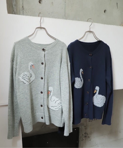 NOMBRE IMPAIR(ノンブルアンペール)の「【予約】スワン刺繍 クルーネックカーデ(ニット/セーター・レディース・グレー/ネイビー・FREE)」の6枚目の写真