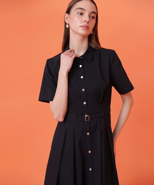 ANAYI(アナイ)の「ストレッチブロードタックシャツ ワンピース(シャツワンピース・レディース・ブルー/ネイビー/ベージュ・38/36)」の4枚目の写真