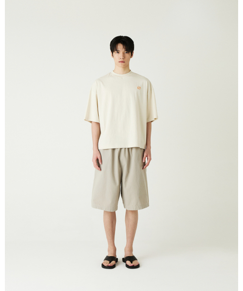 THEENDQUESTION（ジエンドクエスチョン）の「Symbol embroidery t-shirt / BEIGE（Tシャツ/カットソー・レディース・その他・FREE）」の2枚目の写真