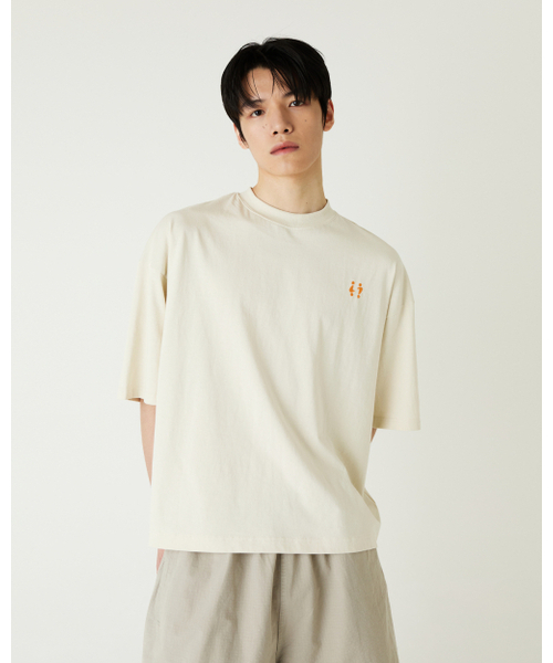 THEENDQUESTION（ジエンドクエスチョン）の「Symbol embroidery t-shirt / BEIGE（Tシャツ/カットソー・レディース・その他・FREE）」の6枚目の写真