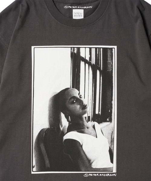 bonjour records(ボンジュールレコーズ)の「Peter Anderson/ピーター・アンダーソン for bonjour records SADE Photo Official T-shirt(Tシャツ/カットソー・メンズ・ホワイト系その他/ホワイト/ブラック/ブラック系その他・M/XL/L)」の8枚目の写真