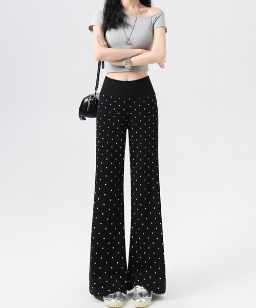 AMAJI(アマジ)の「ドット柄 3Dバナナパンツ(その他パンツ・レディース・ブラック/ネイビー/グレー・SMALL/MEDIUM/LARGE/X-LARGE)」の2枚目の写真