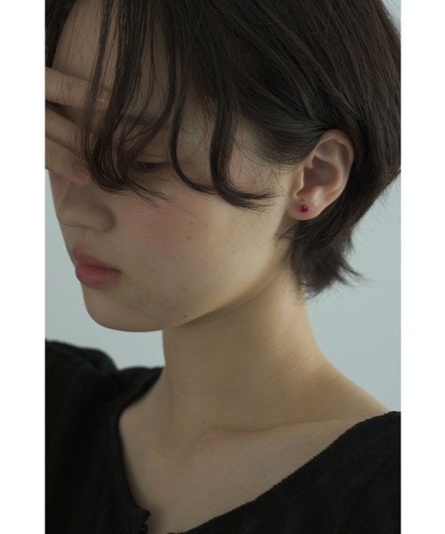 marjour(マージュール)の「PETIT HEART PIERCE(ピアス(両耳用)・レディース・レッド・FREE)」の11枚目の写真