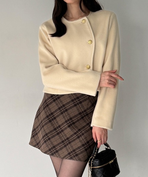 junoah(ジュノア)の「ウェーブデザインノーカラーウールライクジャケット(ノーカラージャケット・レディース・ダークグレー/アイボリー/ブラック・SMALL/MEDIUM/LARGE)」の11枚目の写真