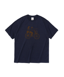 メモリーズライディンググラフィック半袖Tシャツ(ネイビー)