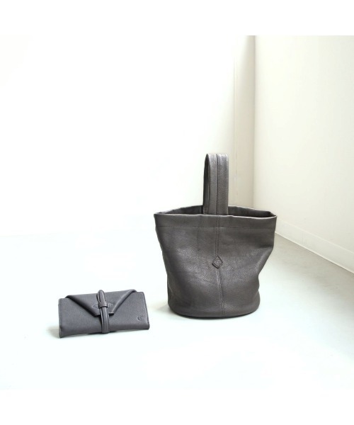 CLEDRAN(クレドラン)の「【本革 口元の留め方でフォルムチェンジ可能】CL4015 NOUVE ON HAND BAG(トートバッグ・レディース・グレー/ブルーグレー/キャメル/ブラウン・FREE)」の19枚目の写真