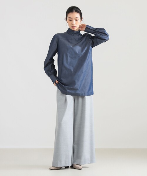 Demi-Luxe BEAMS(デミルクス ビームス)の「AK+1 / シャンブレー ハイネック ブラウス(シャツ/ブラウス・レディース・ホワイト/ブルー・36/38)」の13枚目の写真