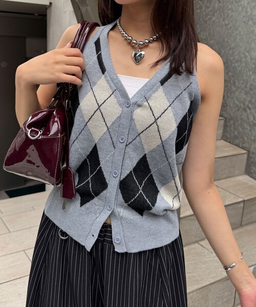 CIAOPANIC(チャオパニック)の「アーガイルホルターネックニットタンク(タンクトップ・レディース・ブラック/ブラウン/グレー・ONE SIZE)」の12枚目の写真