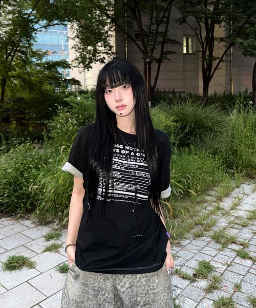 HOODHOOD（フッドフッド）の「ガールストレスニュートリション レイヤードロールアップ半袖Tシャツ ブラック（Tシャツ/カットソー・レディース・その他・1/0）」の12枚目の写真