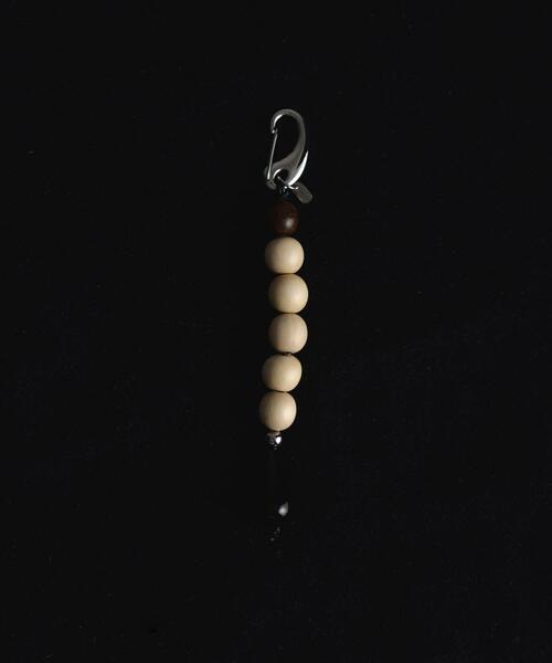 SMELLY(スメリー)の「SMELLY so’ wood onyx key charm(キーホルダー・レディース・ベージュ系その他・-)」の2枚目の写真