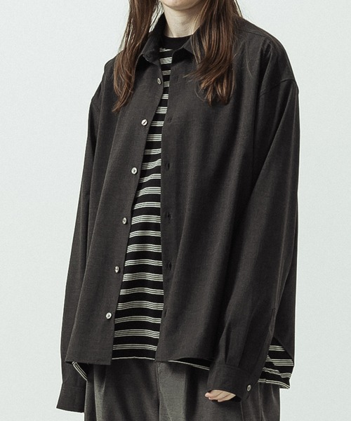 SLICK(スリック)の「【SLICK/スリック】T/R Stretch Gabardine Regular Collar Shirt/T/R ストレッチギャバジン レギュラーカラーシャツ(シャツ/ブラウス・メンズ・ブラウン/チャコールグレー・3/1/2)」の4枚目の写真