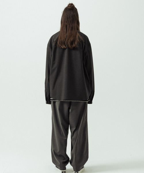 SLICK(スリック)の「【SLICK/スリック】T/R Stretch Gabardine Regular Collar Shirt/T/R ストレッチギャバジン レギュラーカラーシャツ(シャツ/ブラウス・メンズ・ブラウン/チャコールグレー・3/1/2)」の19枚目の写真