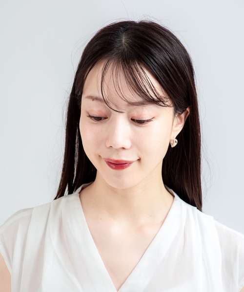 ANNIKA INEZ（アニカイネズ）の「【ANNIKA INEZ】ハートフープピアス スモールサイズ　E926 SML Heart Hoops, Sml（ピアス（両耳用）・レディース・シルバー・FREE）」の5枚目の写真