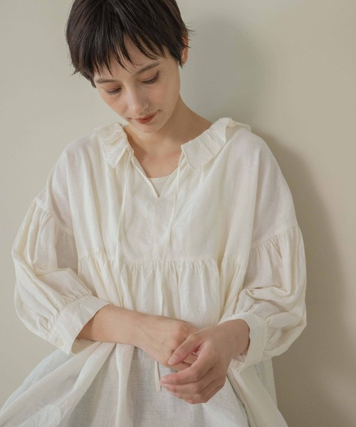 studio CLIP(スタディオクリップ)の「《natural by clip》リネンコットン刺繍ボリュームチュニック(ワンピース・レディース・アイボリー/ネイビー・FREE)」の18枚目の写真