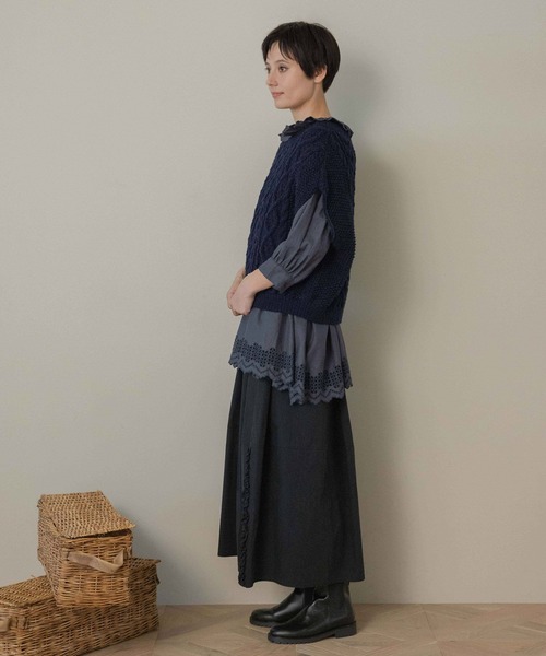 studio CLIP(スタディオクリップ)の「《natural by clip》リネンコットン刺繍ボリュームチュニック(ワンピース・レディース・アイボリー/ネイビー・FREE)」の11枚目の写真