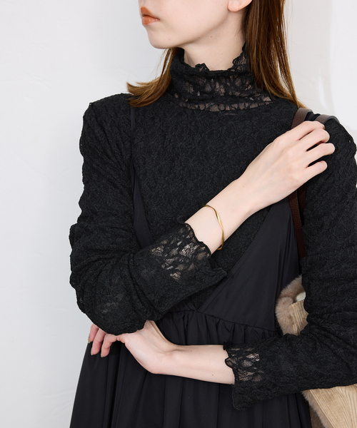 SLOBE IENA（スローブイエナ）の「《WEB限定/追加》ストレッチレースタートル（Tシャツ/カットソー・レディース・ブラウン/アイボリー/ブラック・FREE）」の8枚目の写真