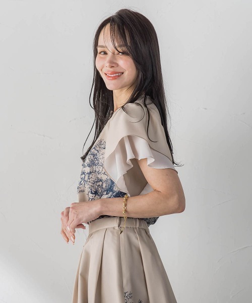 Viaggio Blu(ビアッジョブルー)の「バンビプリントブラウス(シャツ/ブラウス・レディース・ベージュ・S)」の5枚目の写真