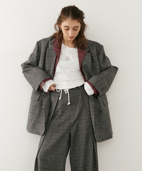RiC(リック)の「OVERSIZED SHOULDER DOUBLE JACKET(テーラードジャケット・レディース・チェック/ワイン/ネイビー・FREE)」の3枚目の写真