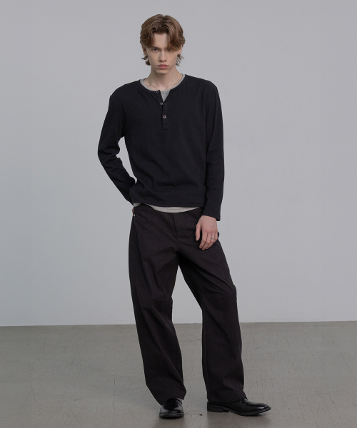 DECOROSO（デコローゾ）の「YEEZY レイヤード ヘンリーネック 長袖 Tシャツ [ブラック]（Tシャツ/カットソー・メンズ・その他・LARGE/X-LARGE）」の5枚目の写真