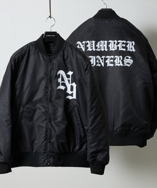 NUMBER (N)INE(ナンバーナイン)の「NYLON INSULATION STADIUM JACKET / ナイロン ロゴプリント 裏キルティング 中綿 スタジャン(スタジャン・メンズ・ブラック系2/ブラック系1/ブラック系3・2/3/4)」の3枚目の写真