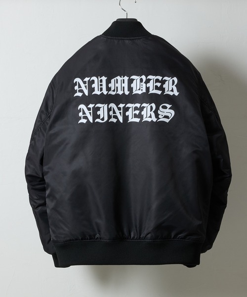 NUMBER (N)INE(ナンバーナイン)の「NYLON INSULATION STADIUM JACKET / ナイロン ロゴプリント 裏キルティング 中綿 スタジャン(スタジャン・メンズ・ブラック系2/ブラック系1/ブラック系3・2/3/4)」の18枚目の写真