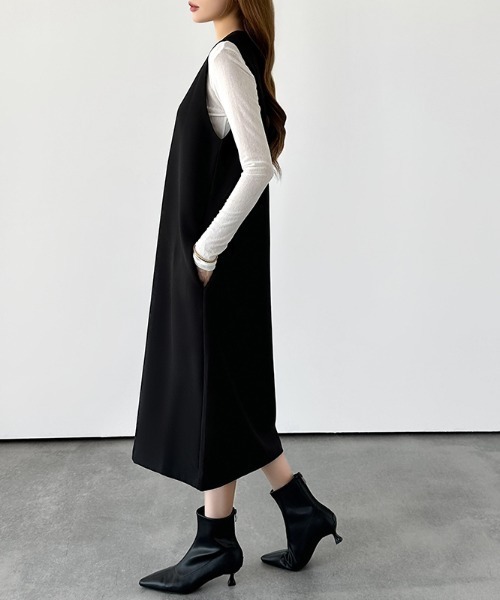 COCOMOMO（ココモモ）の「[3サイズ展開 ポケット付き] ジャンパースカート Uネック ノースリーブ ワンピース ストレート ロング ミモレ きれいめ オフィス オフィスカジュアル（ジャンパースカート・レディース・ブラック/グレー・S/M/L）」の5枚目の写真