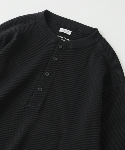 EDIFICE(エディフィス)の「ソフト ワッフル ヘンリー ロングスリーブ(Tシャツ/カットソー・メンズ・ホワイト/ブラック・MEDIUM/LARGE)」の7枚目の写真