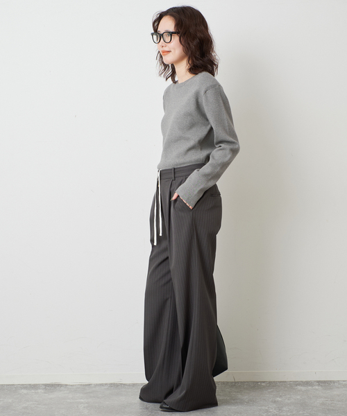SLOBE IENA(スローブイエナ)の「パワーショルダーニット(ニット/セーター・レディース・ブラウン/ブラック/チャコールグレー・FREE)」の11枚目の写真