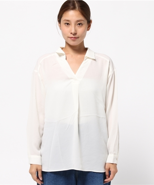 mysty woman(ミスティウーマン)の「変わり織りジョーゼットバックリボンスキッパーシャツ(シャツ/ブラウス・レディース・オフホワイト/ブラック/カーキ/ピンクベージュ・FREE)」の5枚目の写真