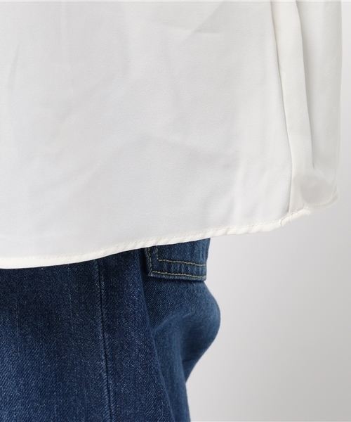 mysty woman(ミスティウーマン)の「変わり織りジョーゼットバックリボンスキッパーシャツ(シャツ/ブラウス・レディース・オフホワイト/ブラック/カーキ/ピンクベージュ・FREE)」の11枚目の写真