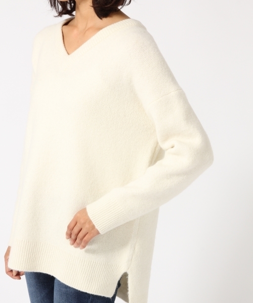 GLOBAL WORK（グローバルワーク）の「3ゲージストレッチブークレＶプルオーバー/729136（ニット/セーター・レディース・ブラック/グレー/ホワイト/ブルー系その他・SMALL/MEDIUM/LARGE）」の12枚目の写真