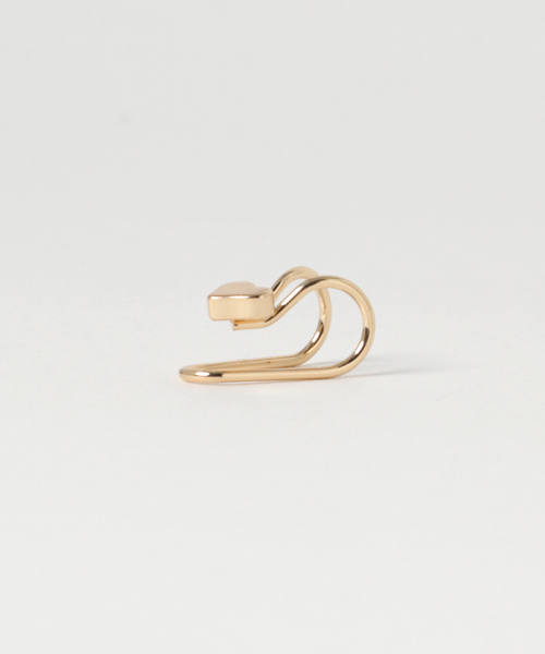 Fun & Daily（ファンアンドデイリー）の「F&D : 1ピース・ハートイヤーカフ（イヤーカフ・レディース・ゴールド/シルバー・FREE）」の3枚目の写真