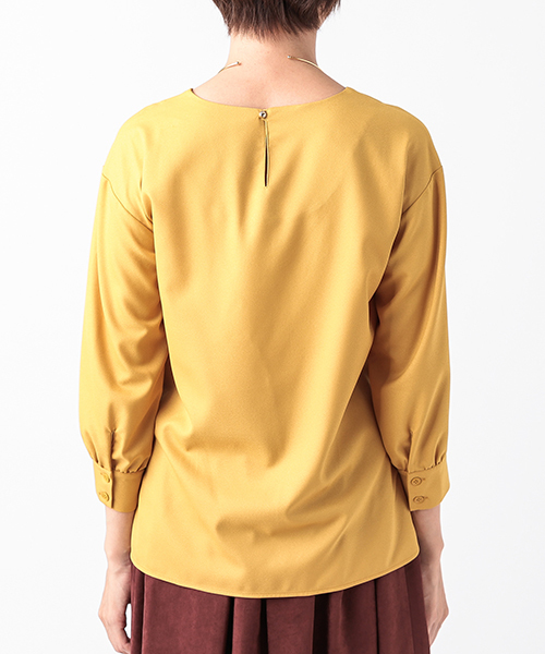 un dix cors（アンディコール）の「ジョーゼットＶネックブラウス（シャツ/ブラウス・レディース・ホワイト/ブラック/カーキ/イエロー/ピンク・ﾌﾘ-）」の8枚目の写真