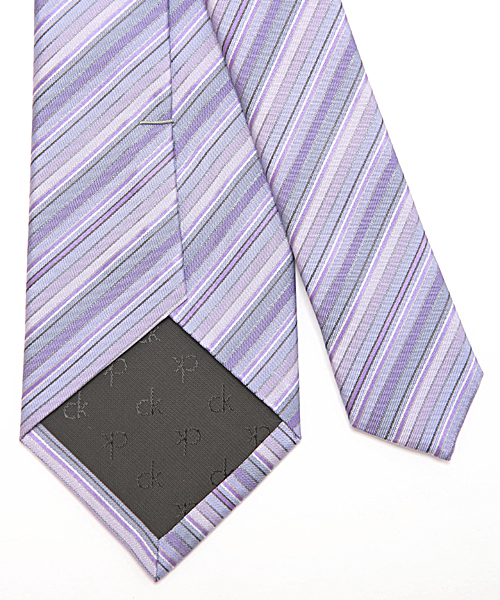 Calvin Klein（カルバン・クライン）の「シャイニーレジメンタル