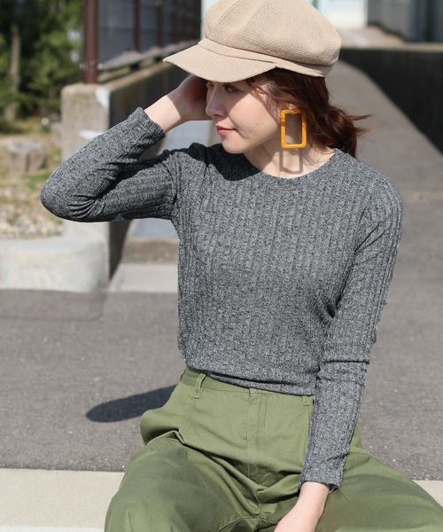 reca（レカ）の「【プチプラ】ふんわりやわらかリブ　春ニットソー（Tシャツ/カットソー・レディース・アイボリー/ブラック/グレー/パープル・FREE）」の4枚目の写真