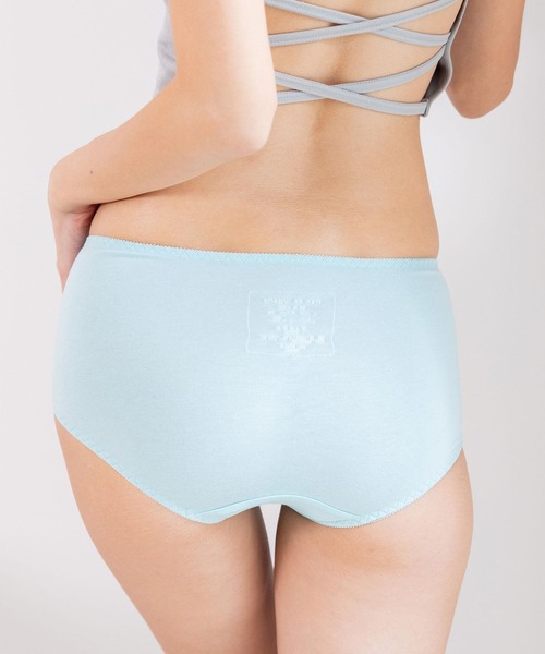 fran de lingerie(フランデランジェリー)の「fran SanitaryShorts サニタリーショーツ ヒップハング <ウィング対応>(ショーツ・レディース・ピンク/ネイビー/サックスブルー/クリアブラック/ミント/ブラック/サーモンピンク/ダークブルー/シルバーグレー・L/M/3L/S/LL)」の14枚目の写真