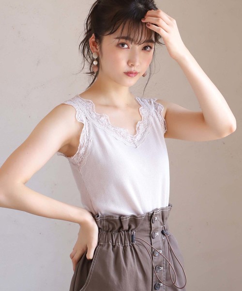one after another NICE CLAUP(ワンアフターアナザーナイスクラップ)の「サーマルレースタンク(キャミソール・レディース・アイボリー/ブラック/オフホワイト/モカ・FREE)」の3枚目の写真