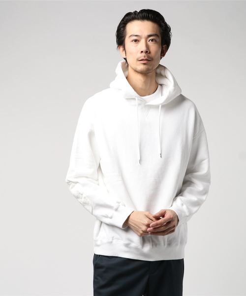 Traditional Weatherwear(トラディショナルウェザーウェア)の「【MEN'S】キルテッドパッチ クルーネック プルオーバーパーカ(パーカー・メンズ・ホワイト/ネイビー/グレー/レッド/ブルー/グリーン・M/L/S)」の2枚目の写真