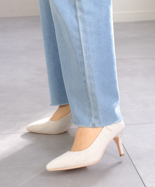 AmiAmi（アミアミ）の「走れるポインテッドトゥパンプス/7センチヒール/生地巻きヒールタイプ（パンプス・レディース・ライトグレー/ブラック/ネイビー/シルバー/アイボリー/パイソン/ブラック系その他/コーラル/ベージュ系その他2/ベージュ系その他/グレイッシュベージュ/ベージュ系その他3/ベージュ系その他4/グレー/レモンイエロー/ミックスグレー/ブラック系その他2/ブルー系その他/ホワイト系その他/パープル/カーキ/グレー系その他/ブラウン系その他/ワイン/レオパード/ホワイト系その他2/ベージュ系その他5/ピンクベージュ/オレンジ系その他/キャメル/ブラック系その他3/ブラウン/ライトオリーブ/ブラック系その他4/シルバー系その他/ブラウン系その他2/ライトブルー/ライトグリーン/ライトカーキ/ベージュ系その他6/シルバー系その他2/ブラック系その他5/グレー系その他2/その他/ブラック系その他6・40/38/39/35/36/37/34）」の3枚目の写真