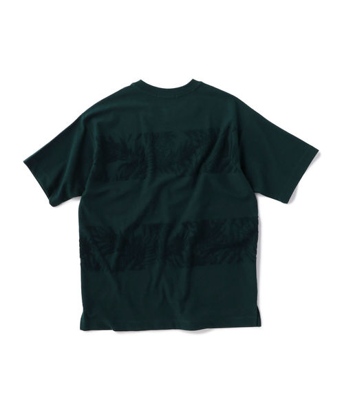 SHIPS(シップス)の「SU: リーフ ジャカード パイル ボーダー Tシャツ(Tシャツ/カットソー・メンズ・グリーン/ネイビー/オフホワイト・MEDIUM/LARGE/SMALL/X-LARGE)」の14枚目の写真