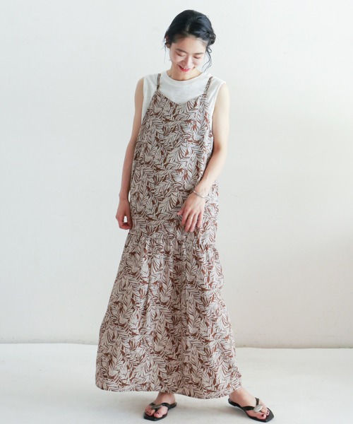 Nombre Impair ノンブルアンペール の ワンカラーリーフプリント キャミマキシワンピース ワンピース Wear