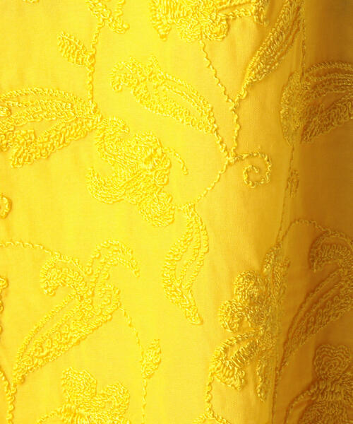 【Drawer】ドゥロワー　トレーナー　イエロー　ブランドロゴ刺繍 Drawer（ドゥロワー）の「Drawer エンブロダイリーイエロー