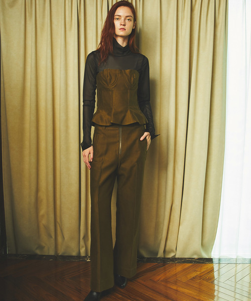 MAISON SPECIAL（メゾンスペシャル）の「◎GINZA 10月号掲載：モールスキンワイドストレートパンツ【MAISON SPECIAL/メゾンスペシャル】■セットアップ対応■（その他パンツ・レディース・カーキ・38/36）」の3枚目の写真